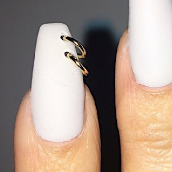 Any set of nails can be pierced - Picture 9 of 10